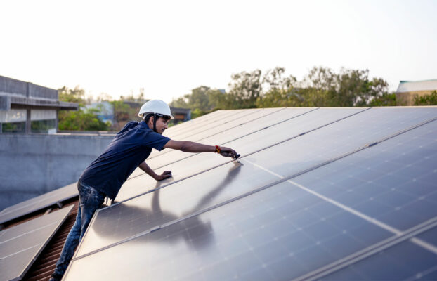Rooftop Solar Loans for Small and Medium Enterprises: Challenges and Drivers